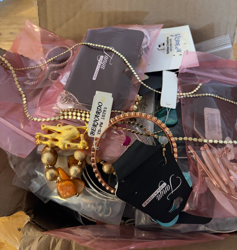 Costume Jewelry Mixed Lot Of 5 Lbs For Wear Or Resale Misc Vintage Modern